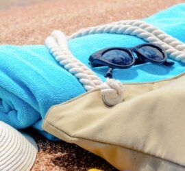 Zu sehen ist Bild 1 zum Beitrag mit dem Thema: Strandhandtücher Ratgeber & Empfehlungen