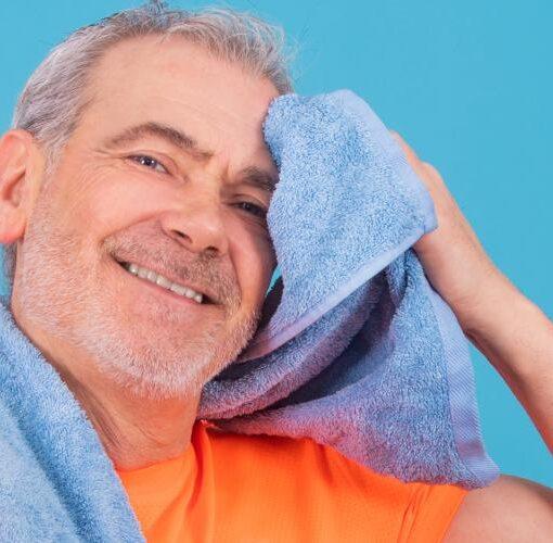 Zu sehen ist Bild 1 zum Beitrag mit dem Thema: Kühlhandtuch für Senioren