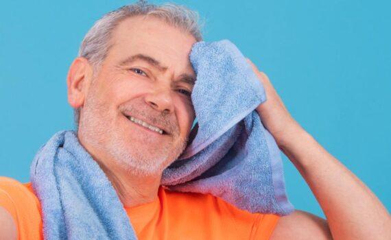 Zu sehen ist Bild 1 zum Beitrag mit dem Thema: Kühlhandtuch für Senioren