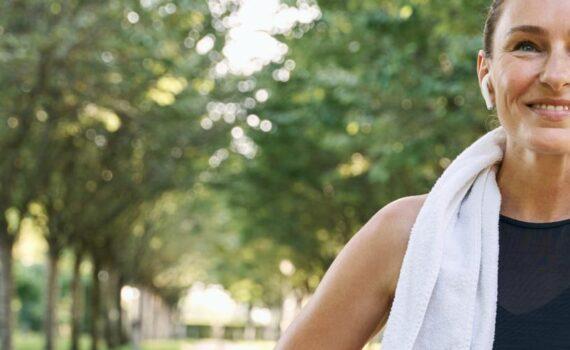 Zu sehen ist Bild 1 zum Beitrag mit dem Thema: Kühlhandtuch Tragemöglichkeiten